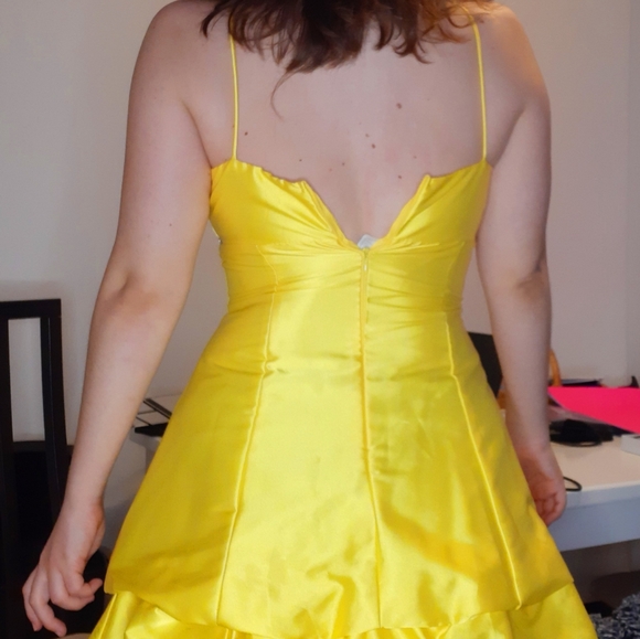 Event dress - Picture 5 of 5